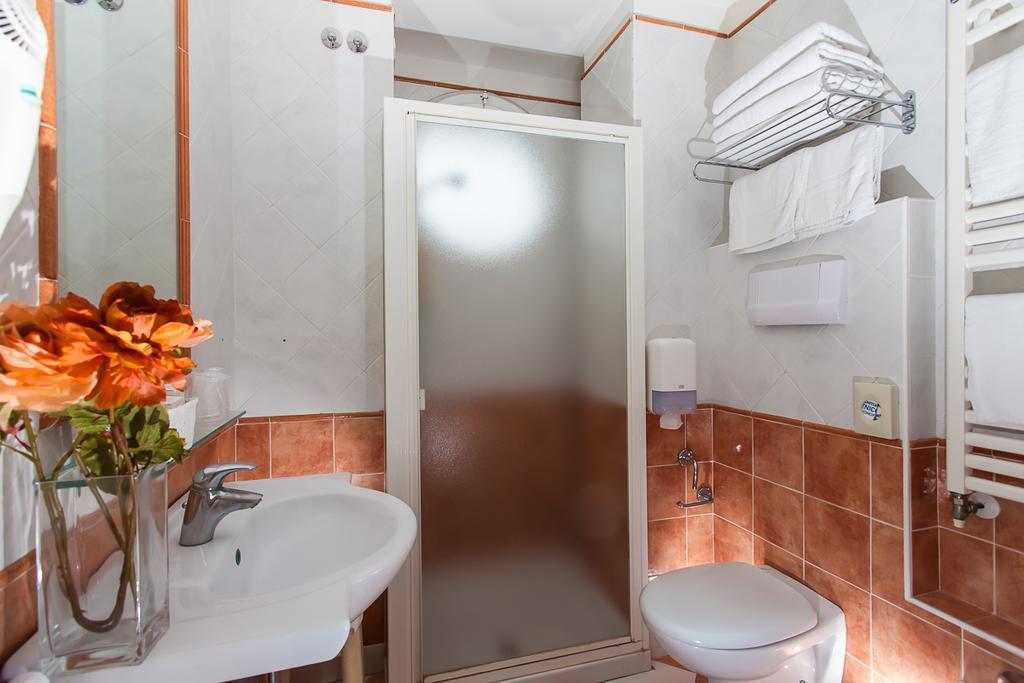 Hotel Lido Europa Riccione Dış mekan fotoğraf